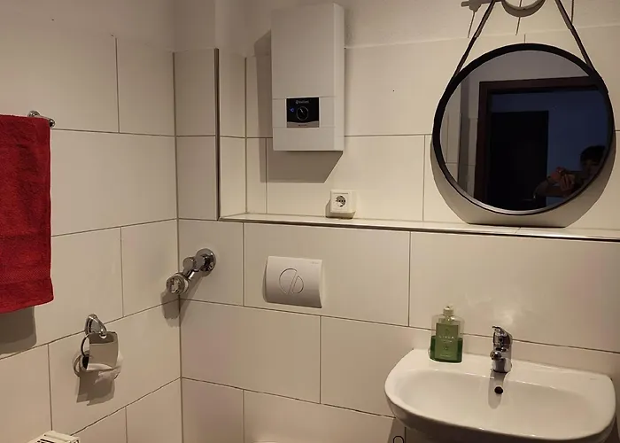 Monteurwohnung Grenze Duesseldorf Lejlighed *